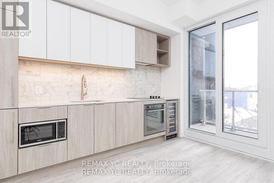 706 - 2020 Bathurst Street, Toronto (Humewood-Cedarvale), Ontario  M5P 0A6 - Photo 9 - C12822110