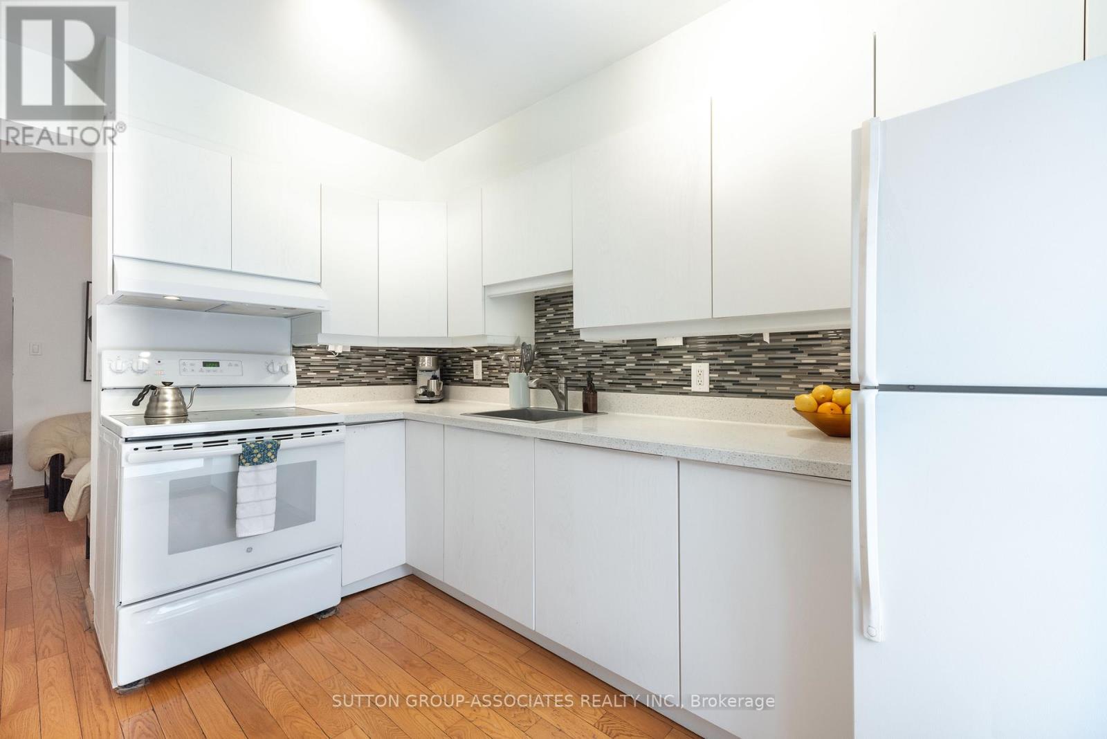 257 Benson Avenue, Toronto (Wychwood), Ontario  M6G 2J7 - Photo 11 - C12822126