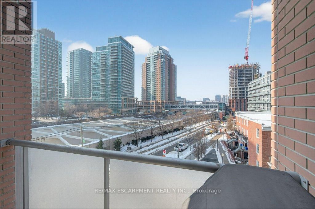 522 - 1 Shaw Street, Toronto (Niagara), Ontario  M6K 0A1 - Photo 15 - C12822134