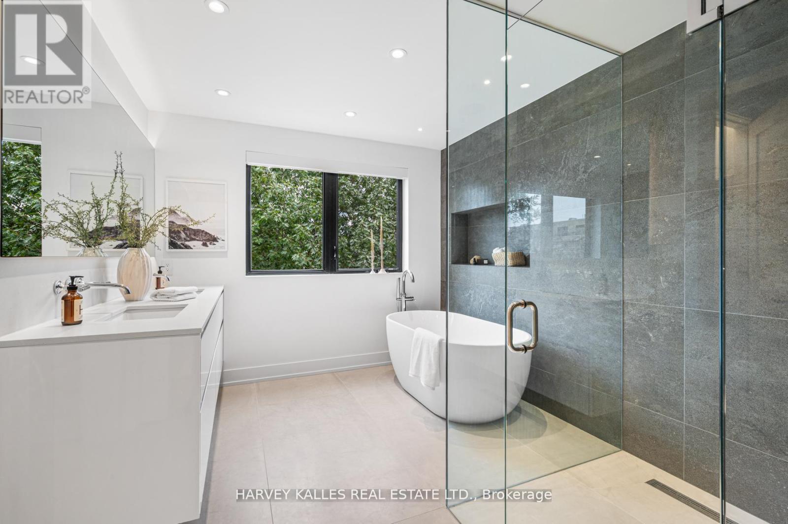 404 Brunswick Avenue, Toronto, Ontario  M5R 2Z4 - Photo 37 - C12822142