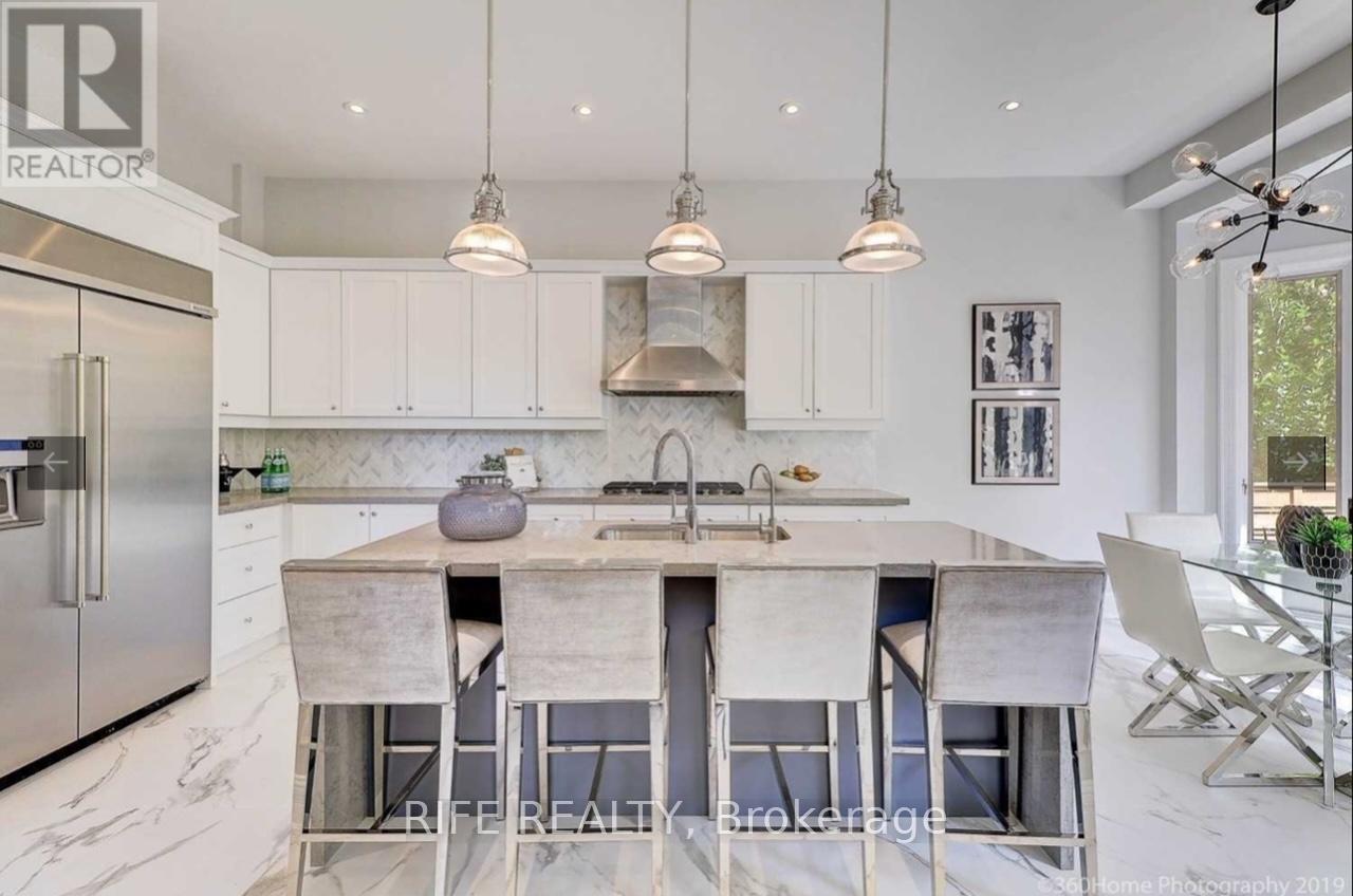 423 Bedford Park Avenue, Toronto, Ontario  M5M 1K2 - Photo 2 - C12822154