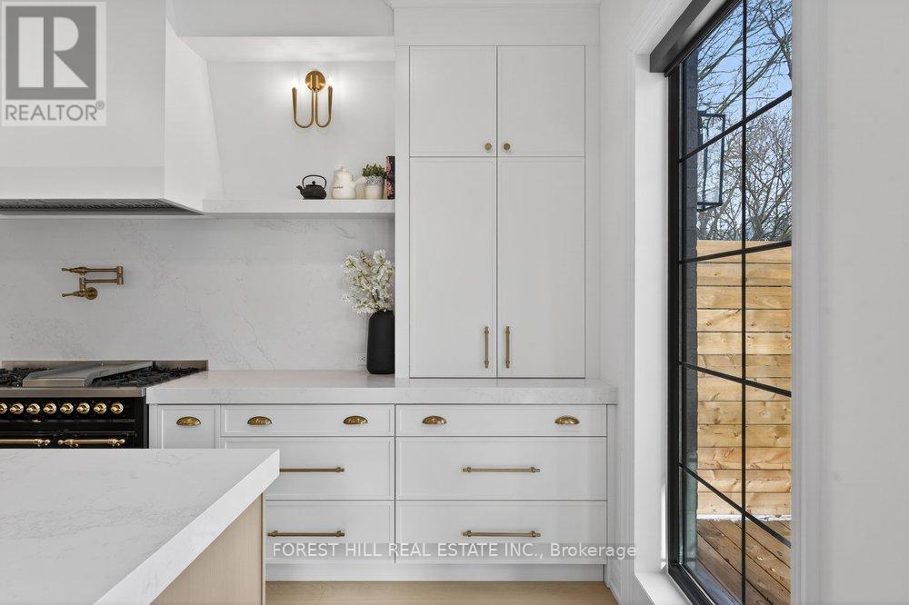 115 Park Home Avenue, Toronto, Ontario  M2N 1W7 - Photo 19 - C12822168