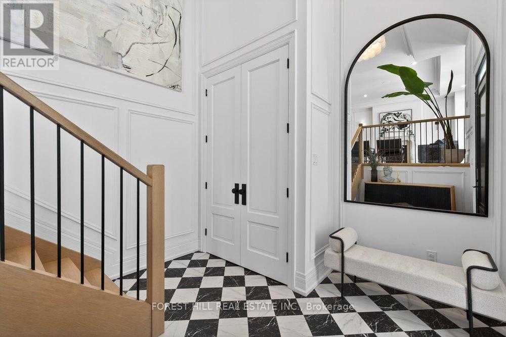 115 Park Home Avenue, Toronto, Ontario  M2N 1W7 - Photo 2 - C12822168