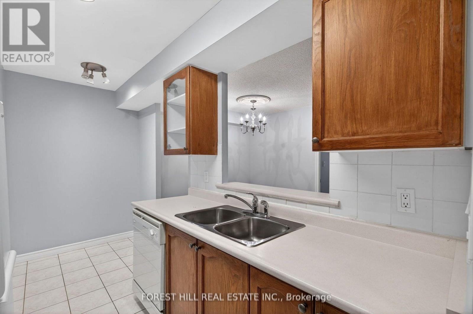 506 - 88 Grandview Way, Toronto, Ontario  M2N 7B2 - Photo 5 - C12822332