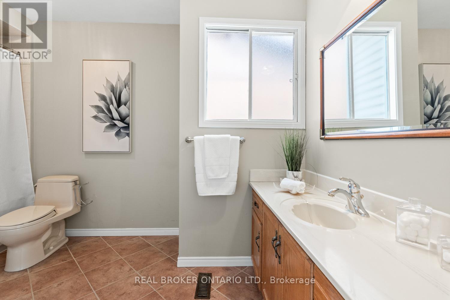 1501 Silver Spruce Drive, Pickering, Ontario  L1V 5G9 - Photo 23 - E12822064