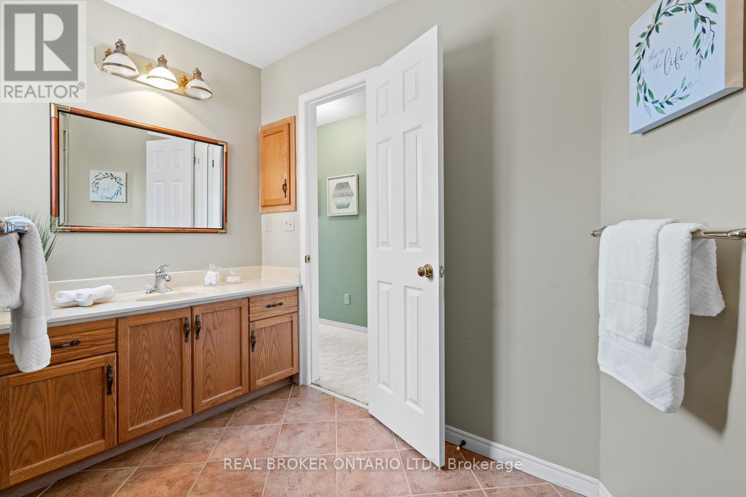 1501 Silver Spruce Drive, Pickering, Ontario  L1V 5G9 - Photo 24 - E12822064