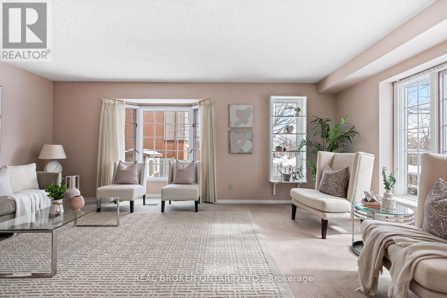 1501 Silver Spruce Drive, Pickering, Ontario  L1V 5G9 - Photo 3 - E12822064