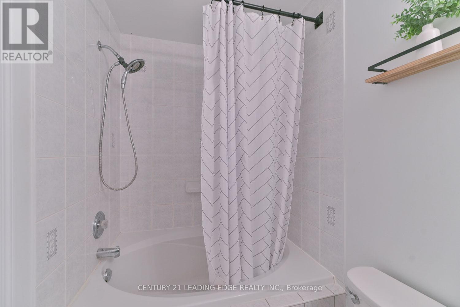 76 Regatta Crescent, Whitby, Ontario  L1N 9V3 - Photo 25 - E12822172