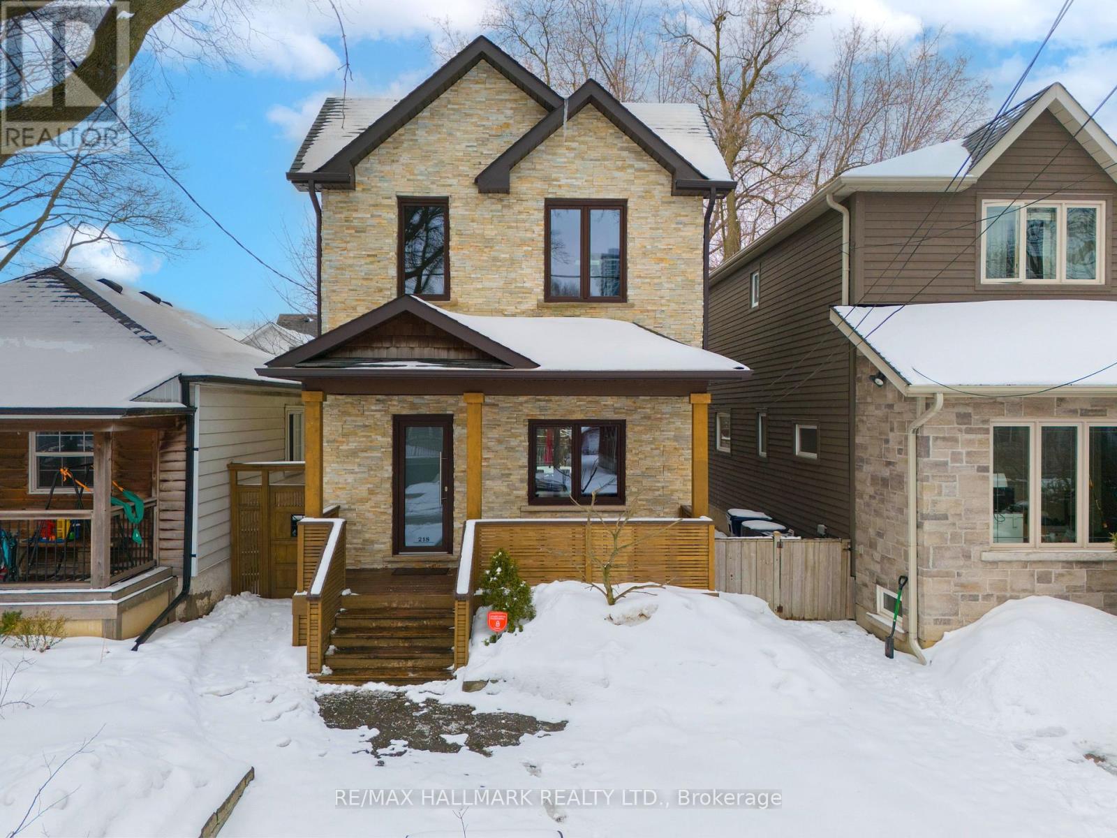 218 Westlake Avenue, Toronto, Ontario  M4C 4S9 - Photo 1 - E12822344