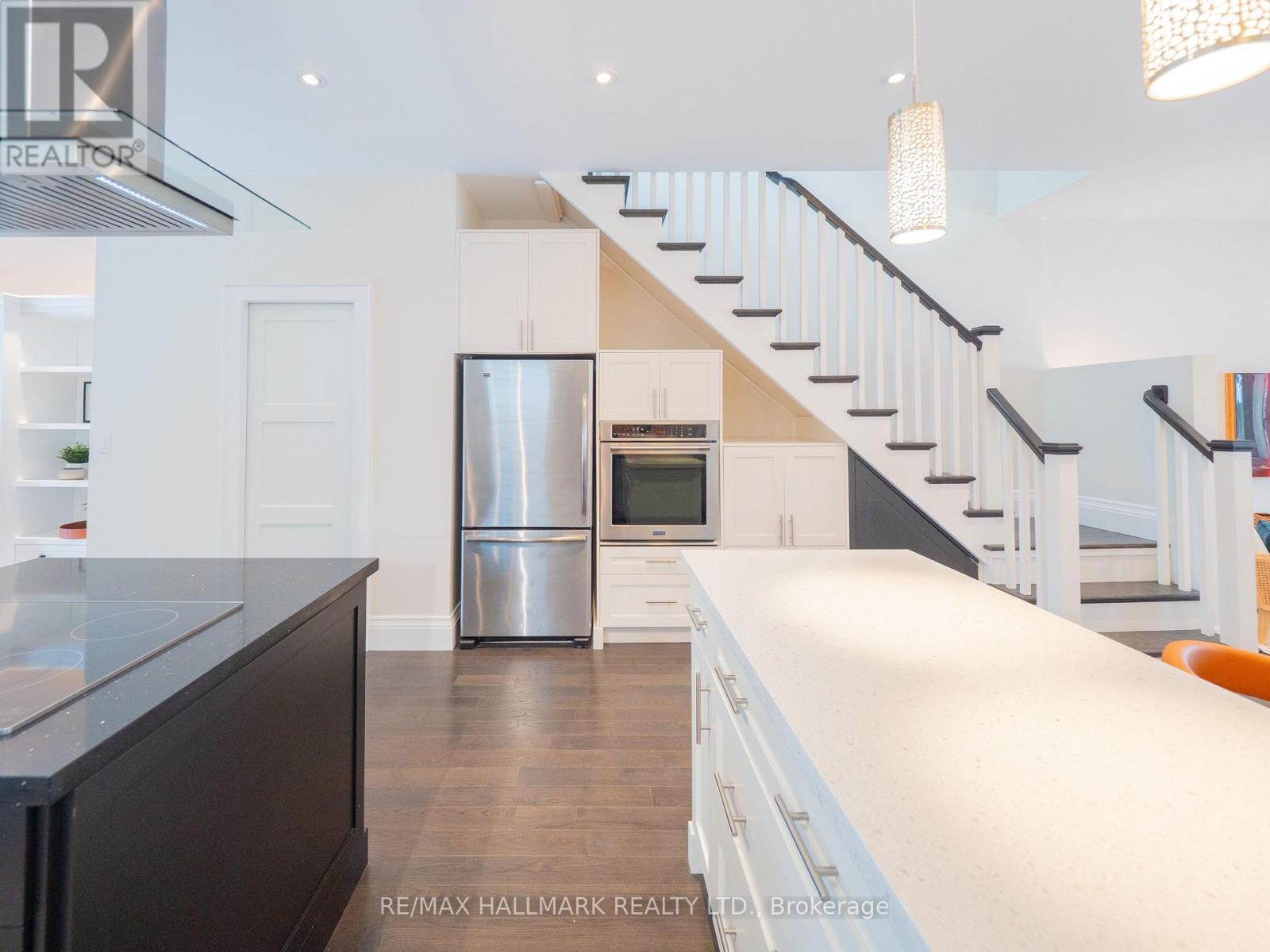 218 Westlake Avenue, Toronto, Ontario  M4C 4S9 - Photo 11 - E12822344