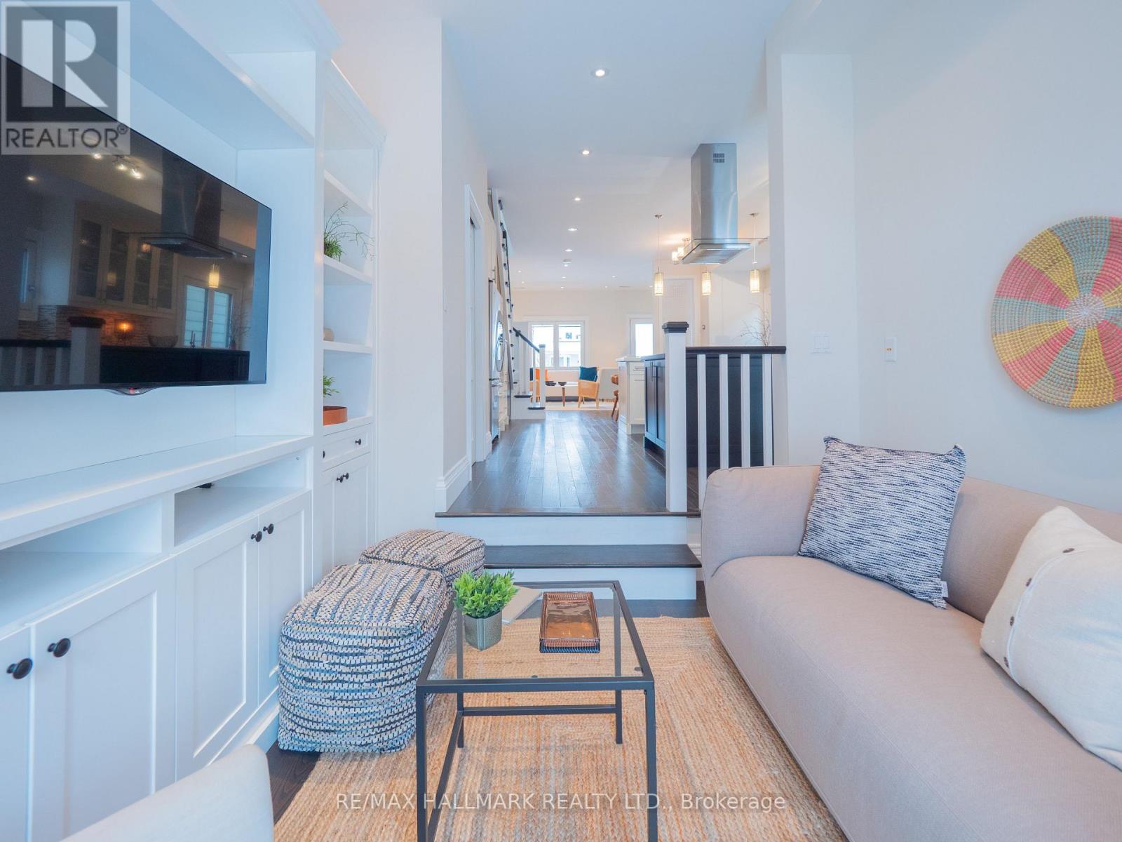 218 Westlake Avenue, Toronto, Ontario  M4C 4S9 - Photo 16 - E12822344