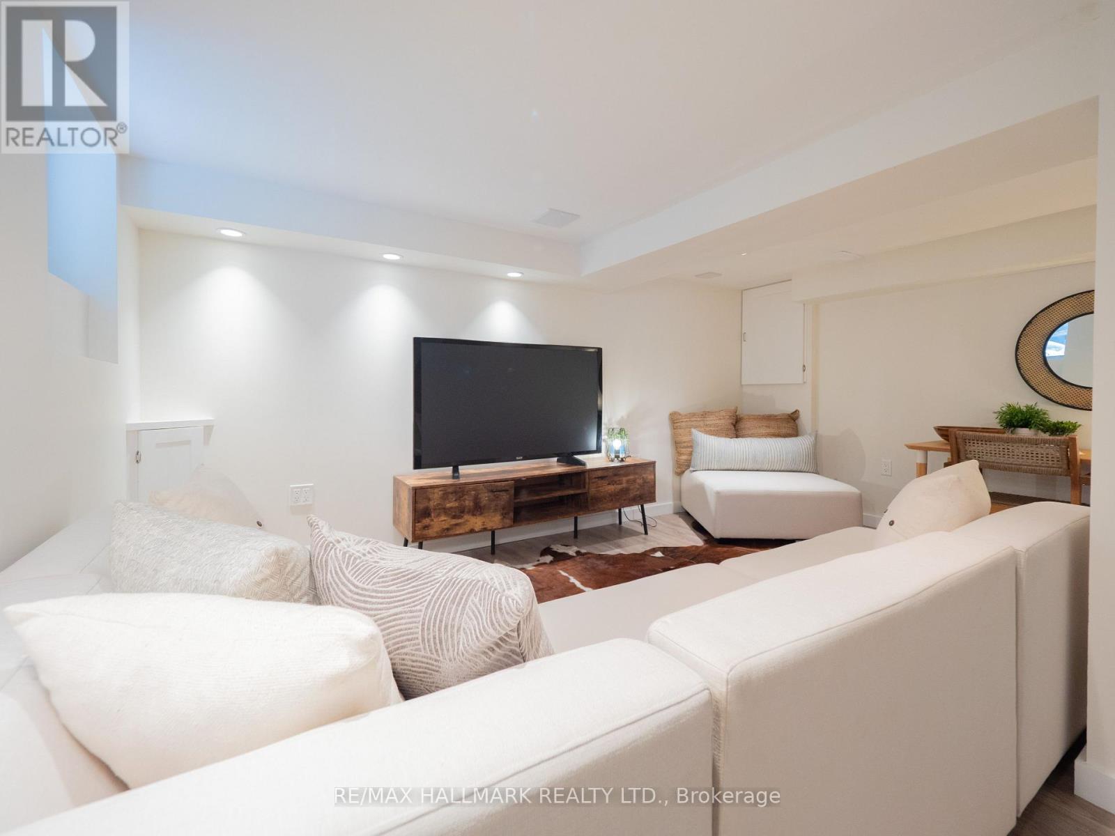 218 Westlake Avenue, Toronto, Ontario  M4C 4S9 - Photo 35 - E12822344