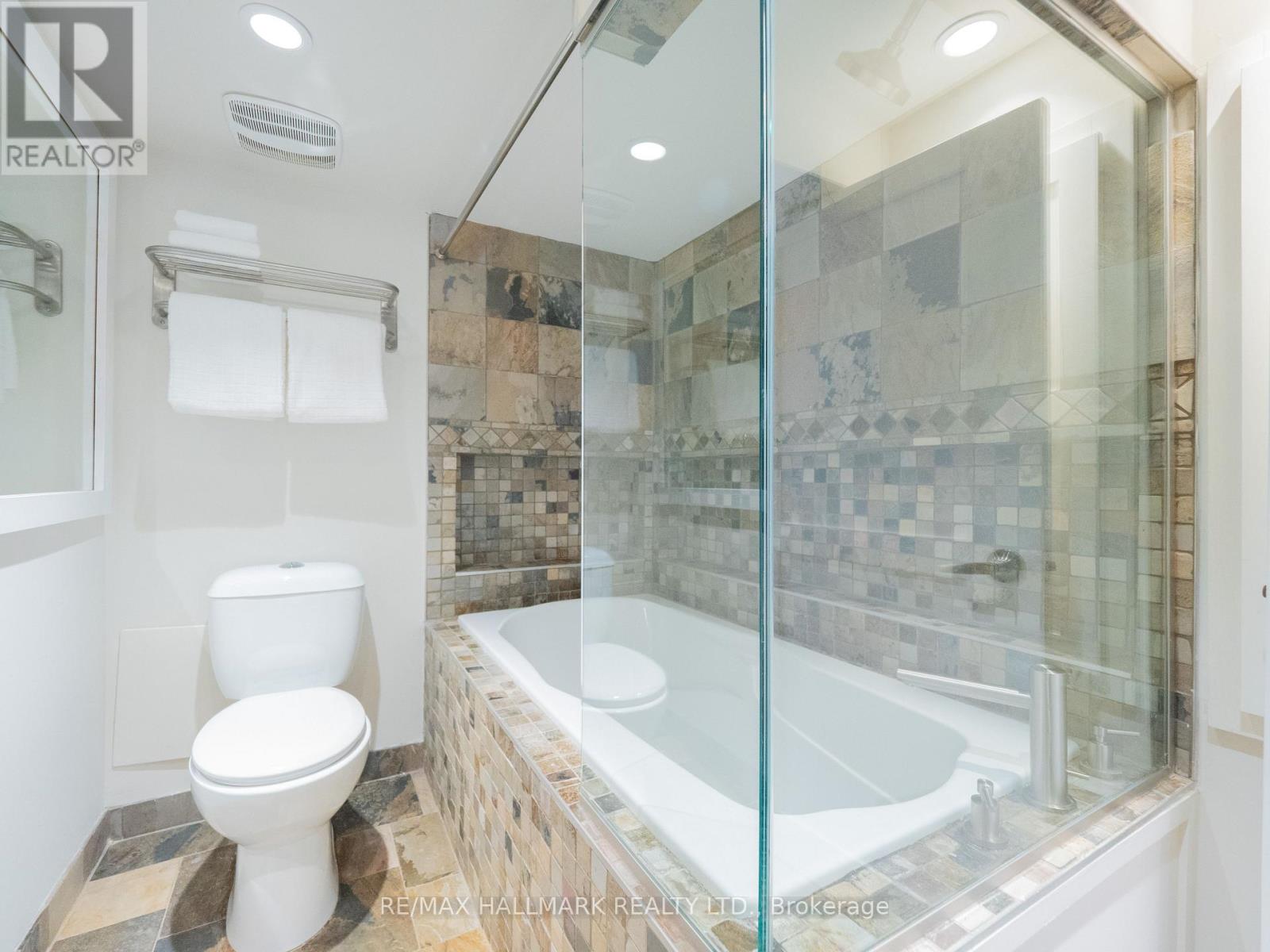 218 Westlake Avenue, Toronto, Ontario  M4C 4S9 - Photo 41 - E12822344