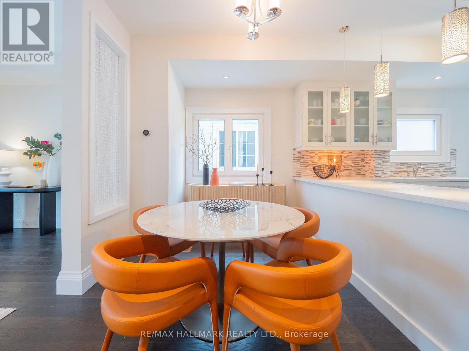 218 Westlake Avenue, Toronto, Ontario  M4C 4S9 - Photo 7 - E12822344