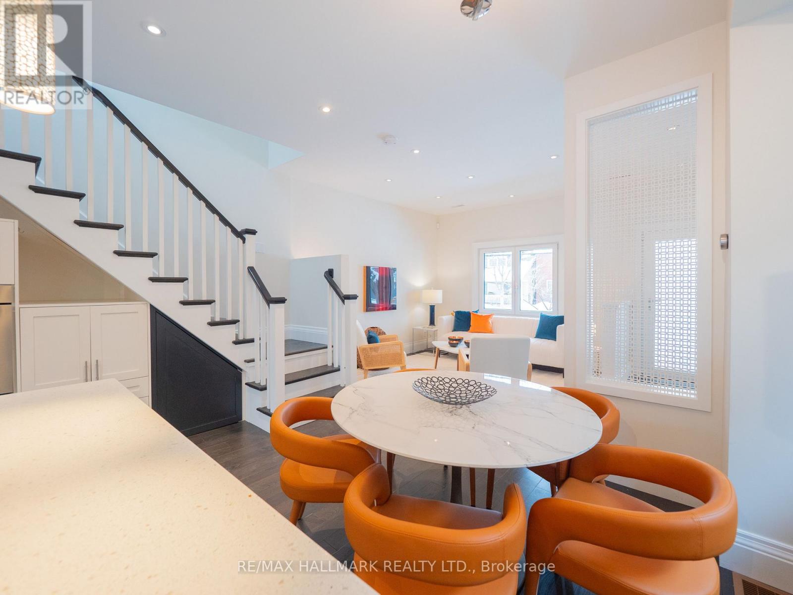 218 Westlake Avenue, Toronto, Ontario  M4C 4S9 - Photo 8 - E12822344