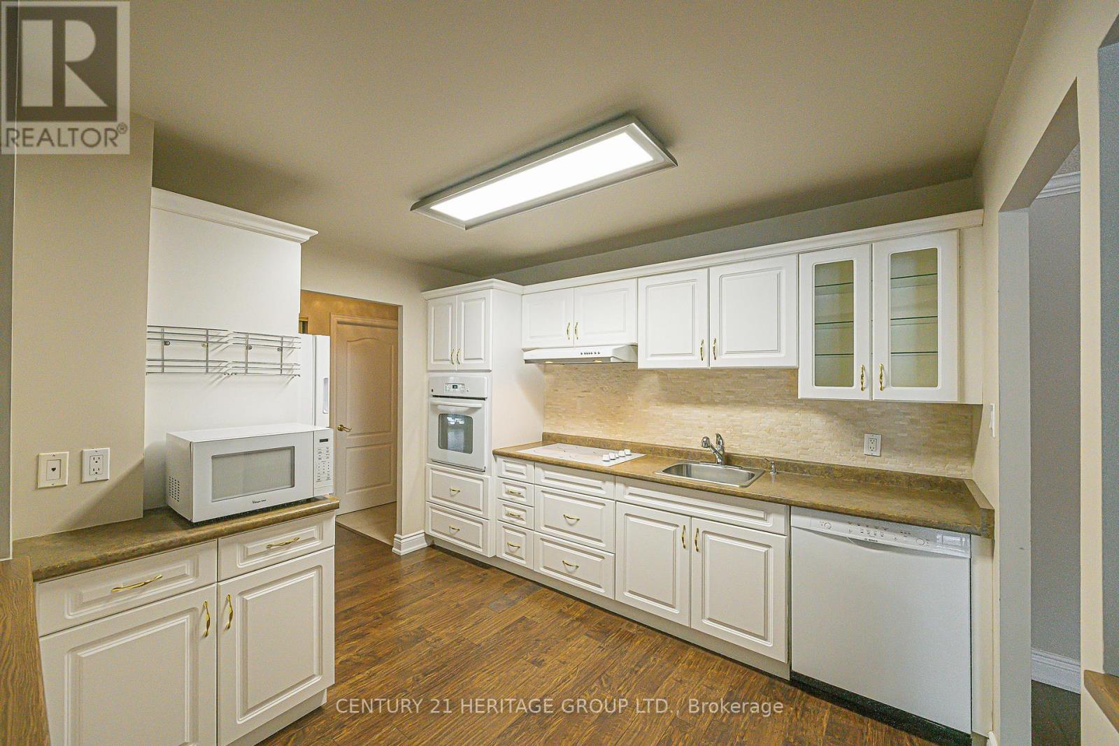 227 - 155 Main Street N, Newmarket, Ontario  L3Y 8C2 - Photo 1 - N12822166