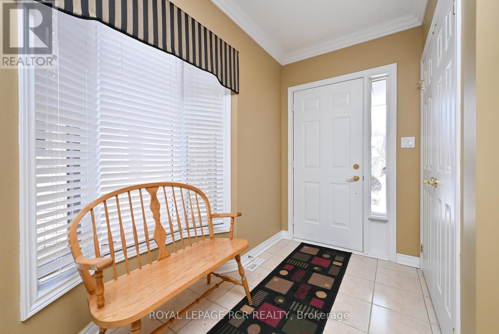 38 Bella Vista Trail, New Tecumseth, Ontario  L9R 2C6 - Photo 4 - N12822186