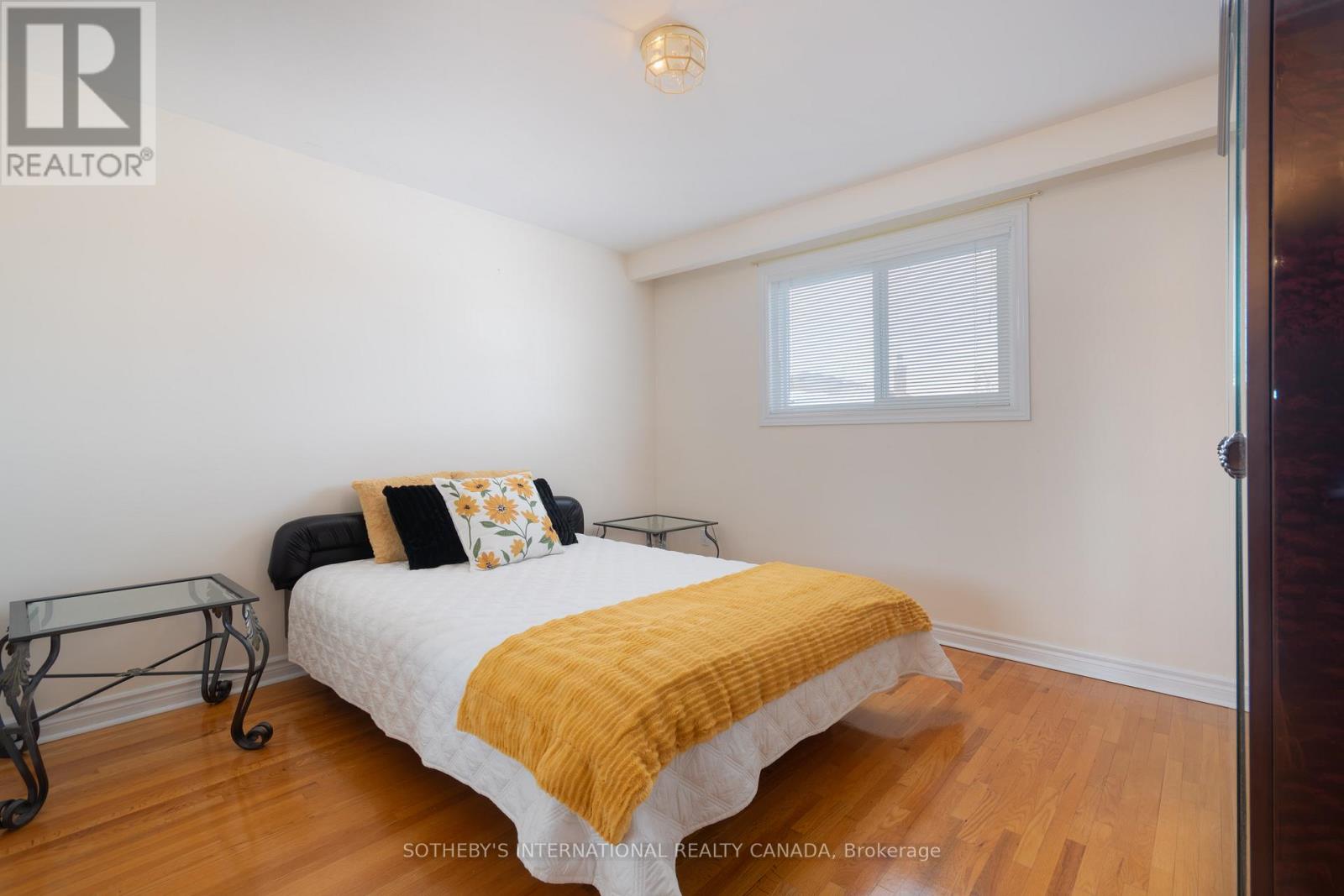 90 Andrew Park, Vaughan, Ontario  L4L 1E9 - Photo 12 - N12822244