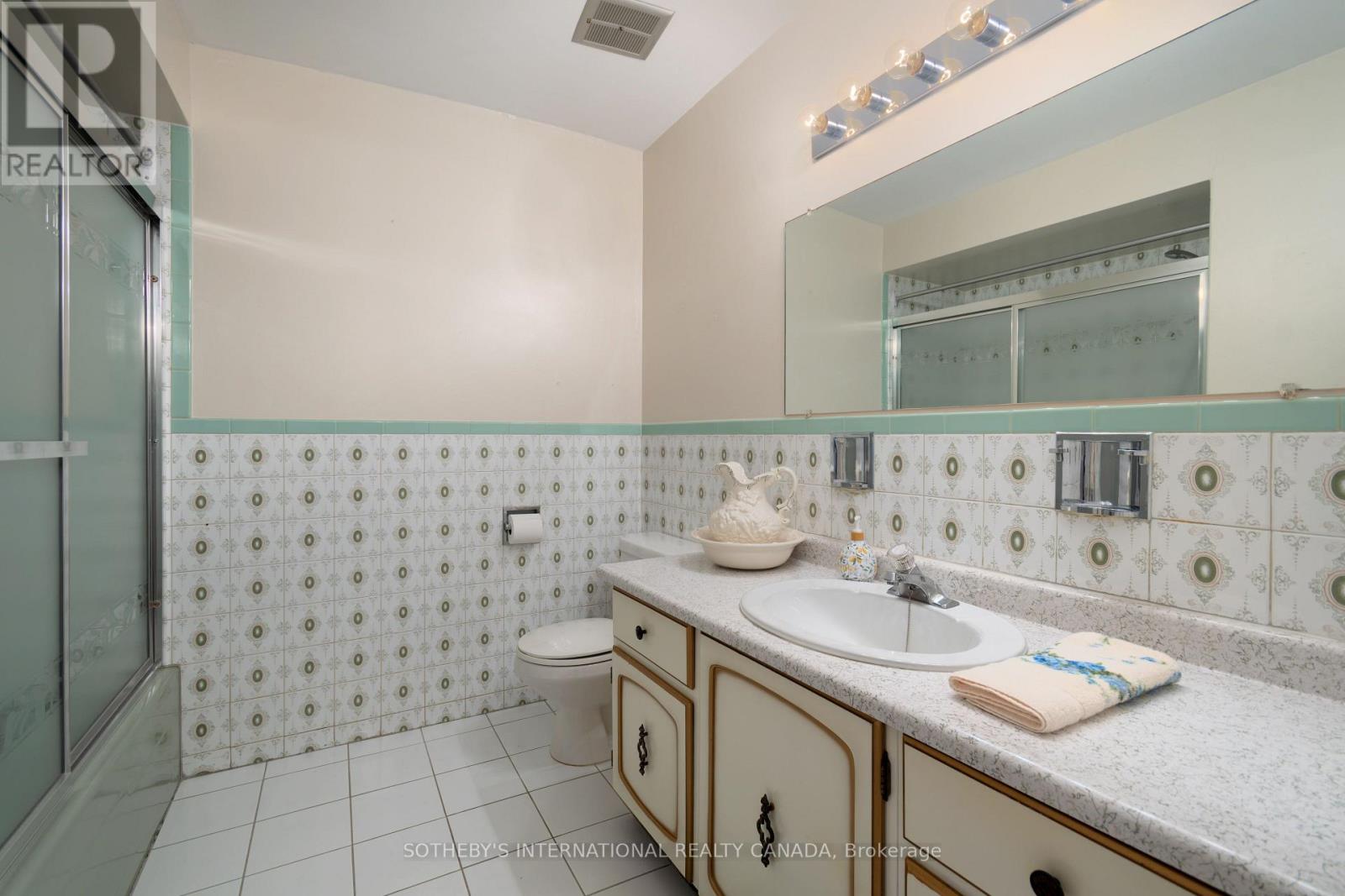 90 Andrew Park, Vaughan, Ontario  L4L 1E9 - Photo 14 - N12822244