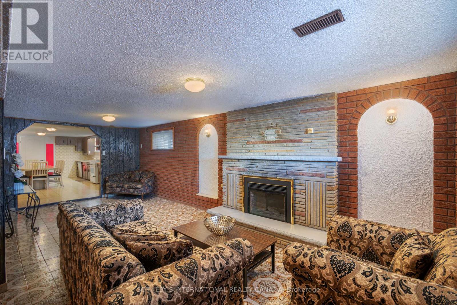 90 Andrew Park, Vaughan, Ontario  L4L 1E9 - Photo 17 - N12822244