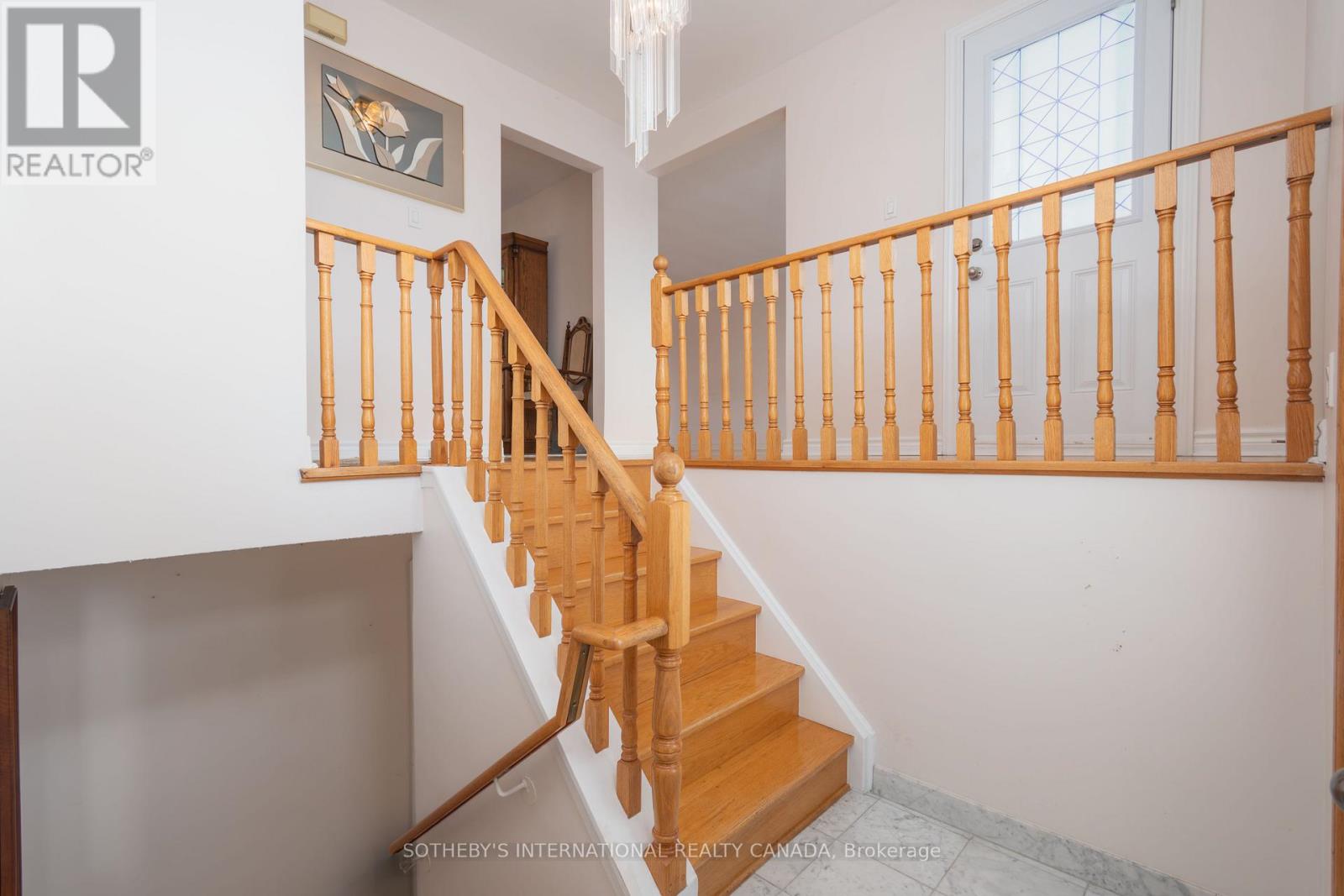 90 Andrew Park, Vaughan, Ontario  L4L 1E9 - Photo 2 - N12822244