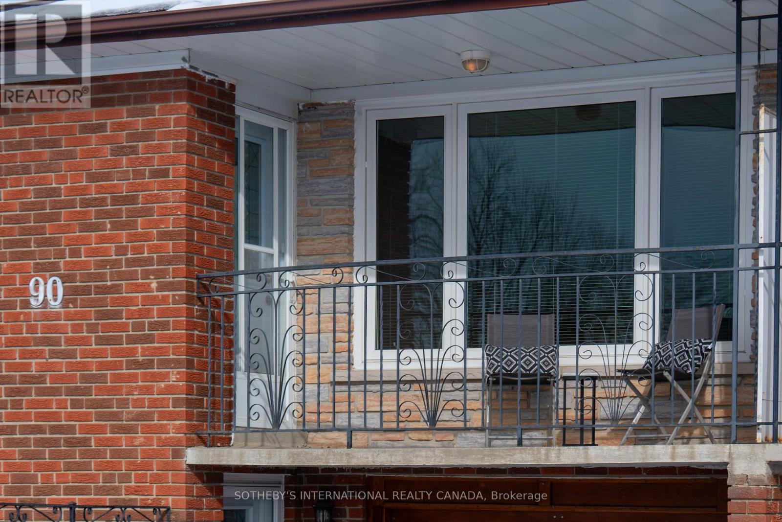 90 Andrew Park, Vaughan, Ontario  L4L 1E9 - Photo 5 - N12822244