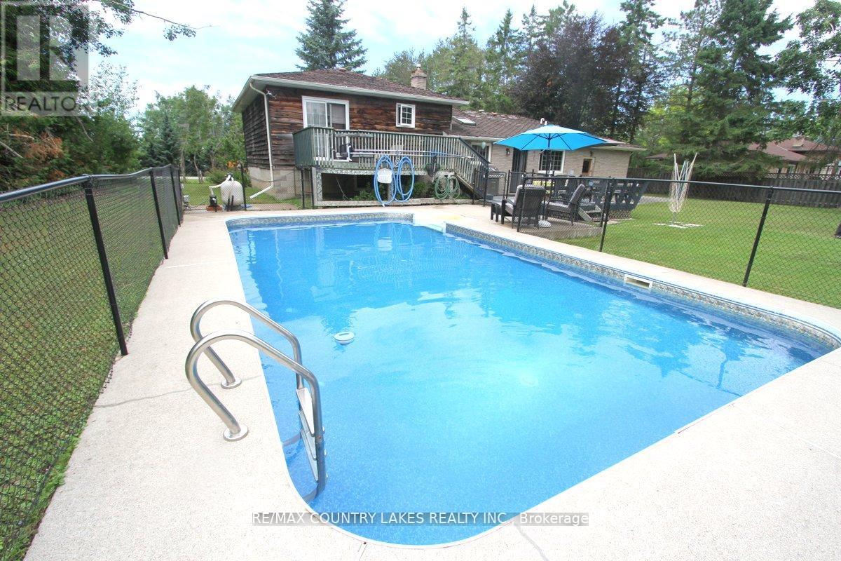 25725 Maple Beach Road, Brock (Beaverton), Ontario  L0K 1A0 - Photo 5 - N12822276