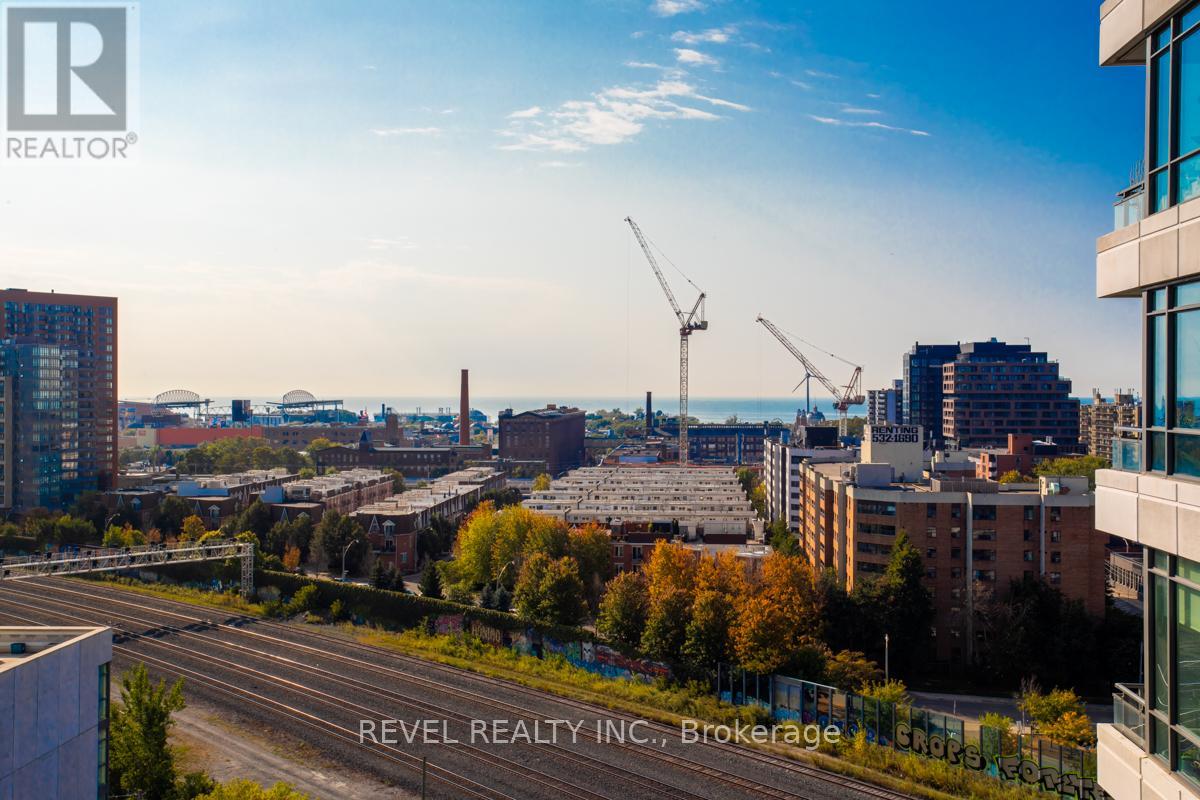 1204 - 20 Minowan Miikan Lane, Toronto, Ontario  M6J 0E5 - Photo 28 - C12819516