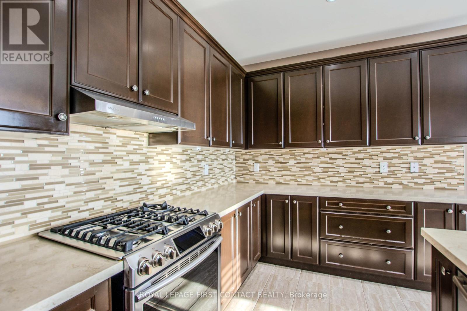 30 Forsyth Crescent, Barrie, Ontario  L4N 5K4 - Photo 9 - S12822078