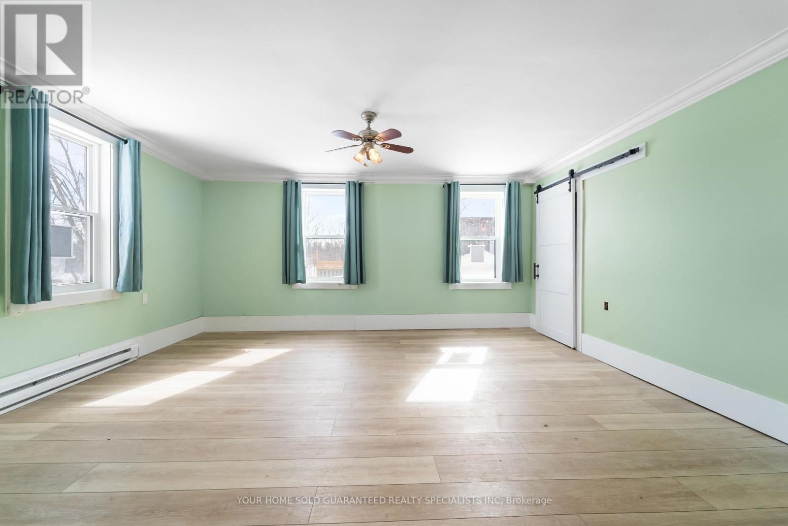 4396 Penetanguishene Road, Springwater, Ontario  L0L 1V0 - Photo 15 - S12822150