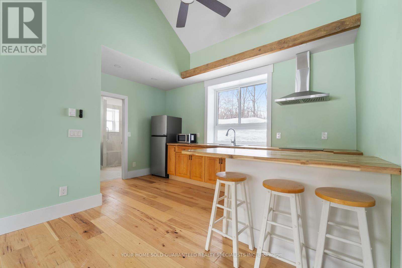 4396 Penetanguishene Road, Springwater, Ontario  L0L 1V0 - Photo 6 - S12822150