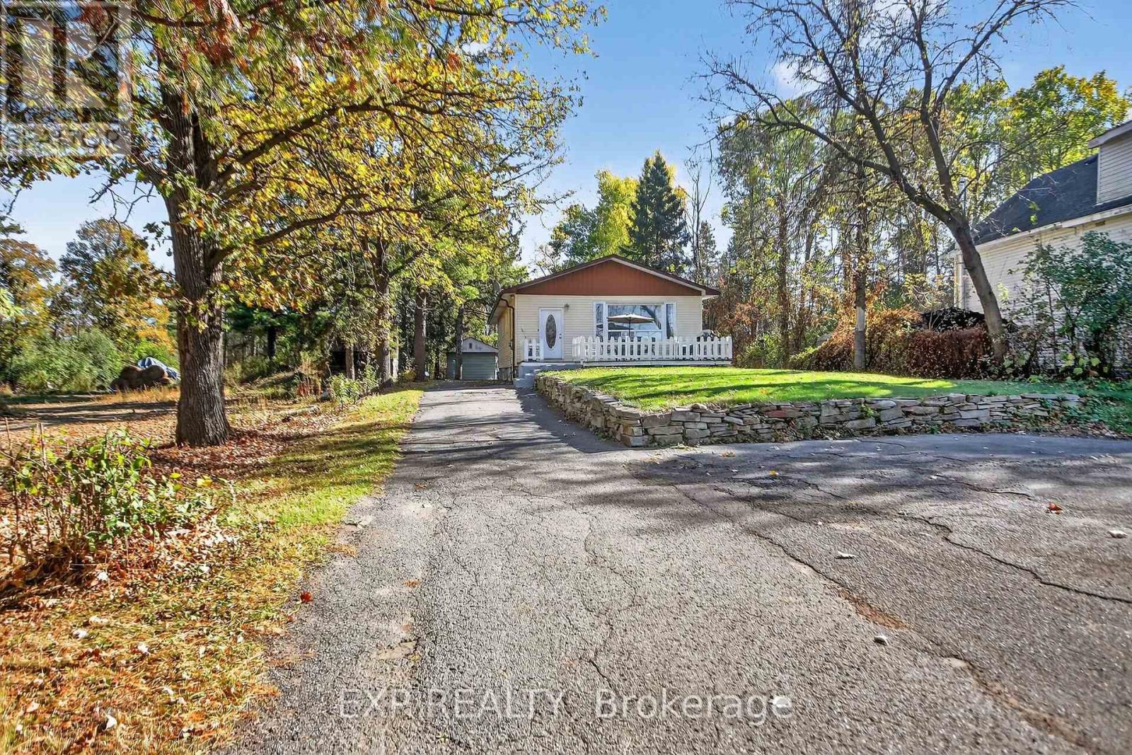 96 Constance Lake Road, Ottawa, Ontario  K2K 1X7 - Photo 2 - X12465998