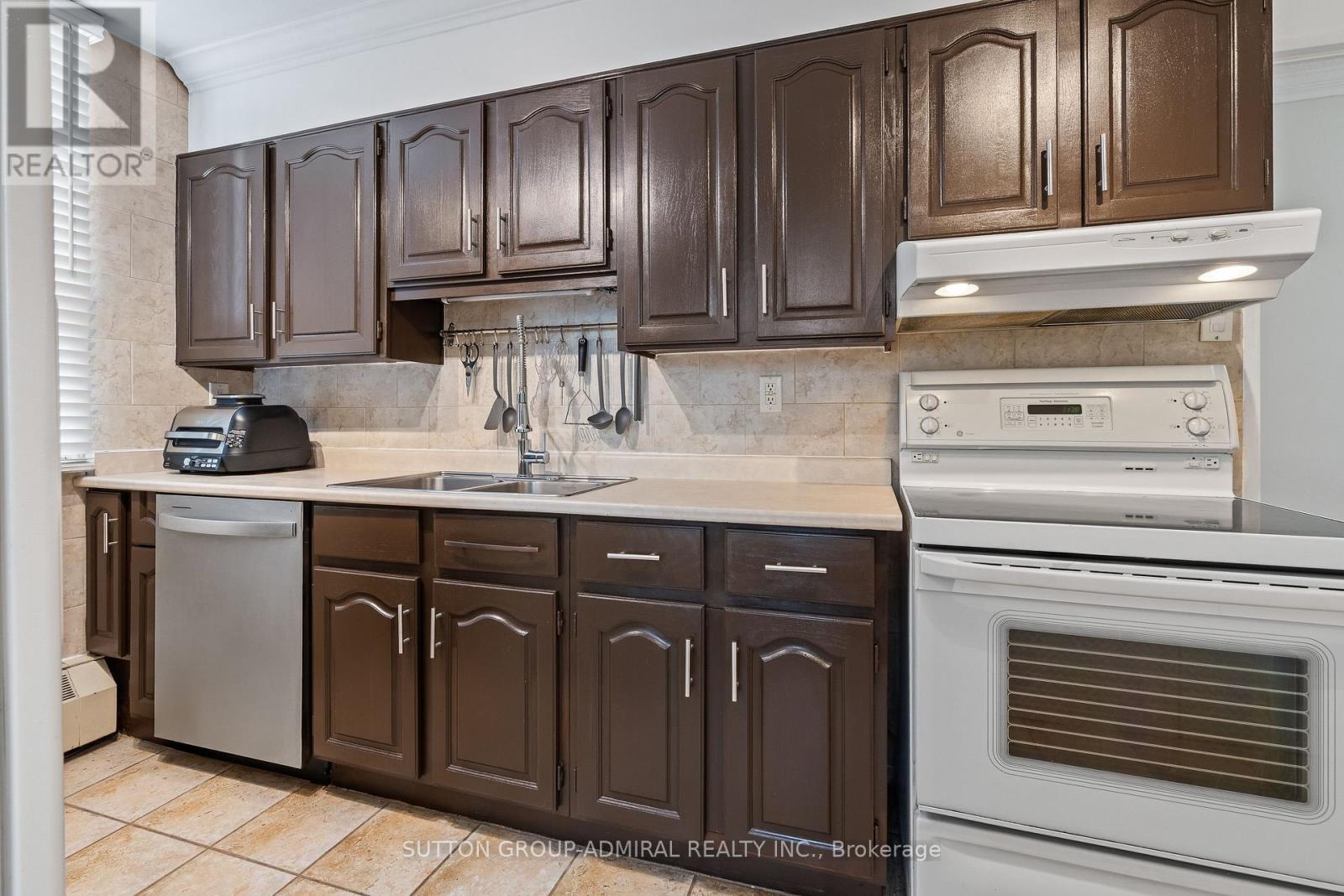 304 - 551 The West Mall, Toronto, Ontario  M9C 1G7 - Photo 23 - W12822112