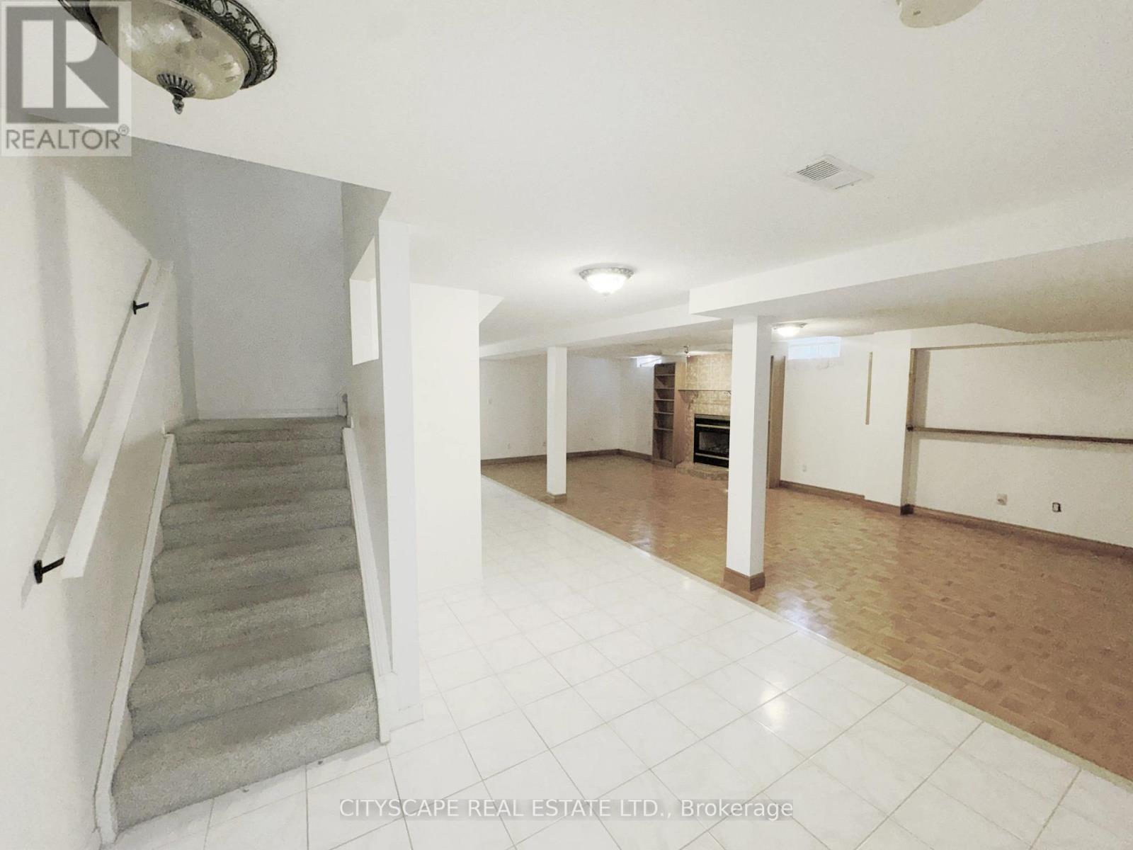 2702 Hardy Crescent, Oakville, Ontario  L6J 7B9 - Photo 37 - W12822146