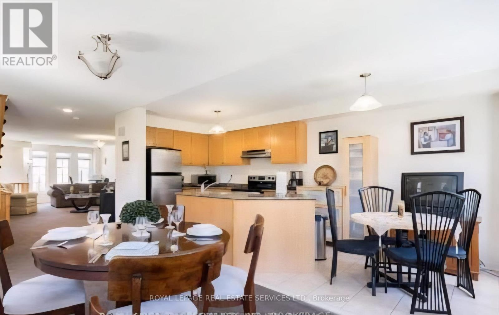 439 Aspendale Crescent, Mississauga, Ontario  L5W 0E7 - Photo 6 - W12822158