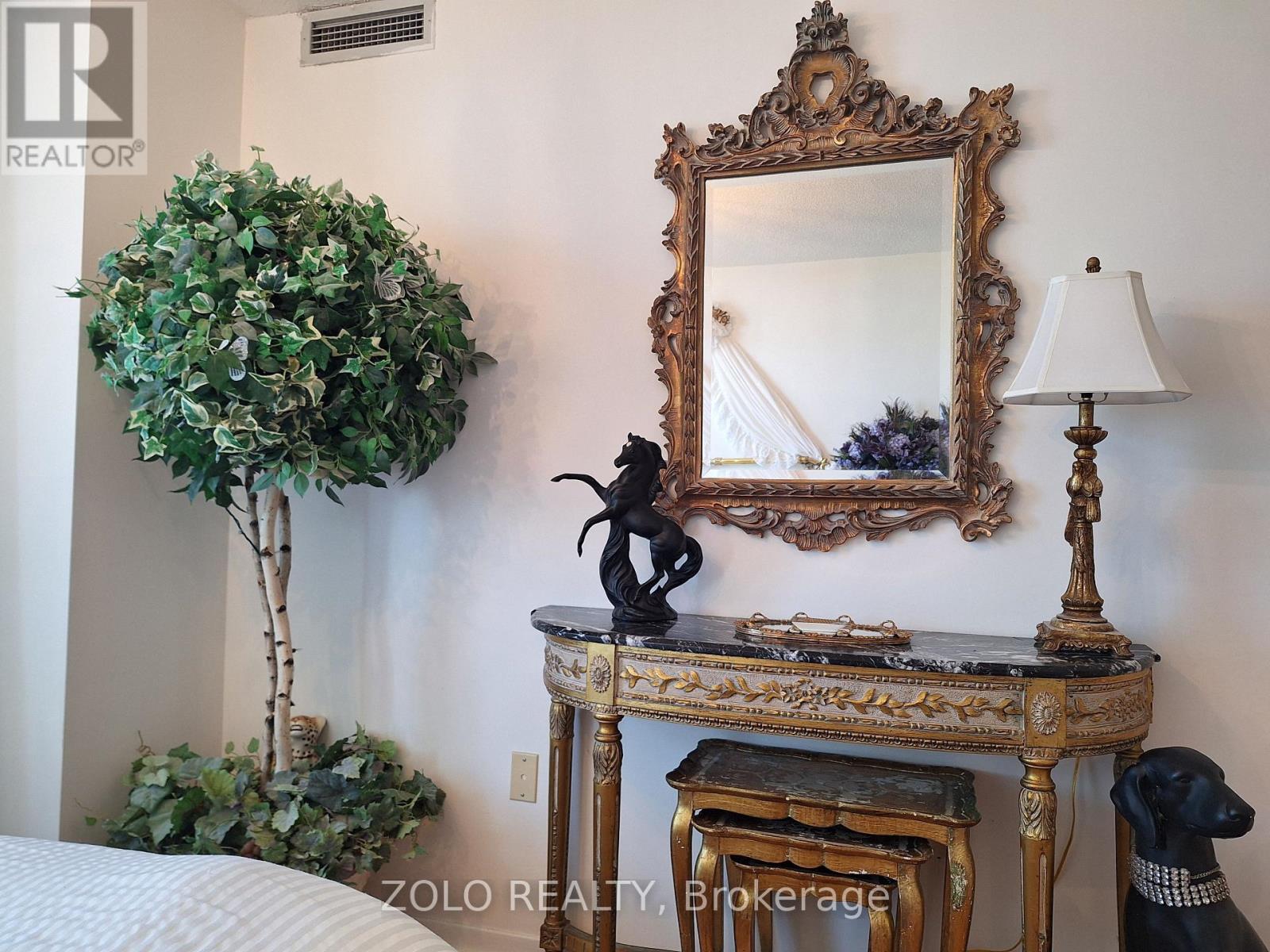 1001 - 300 Webb Drive, Mississauga, Ontario  L5B 3W3 - Photo 22 - W12822200