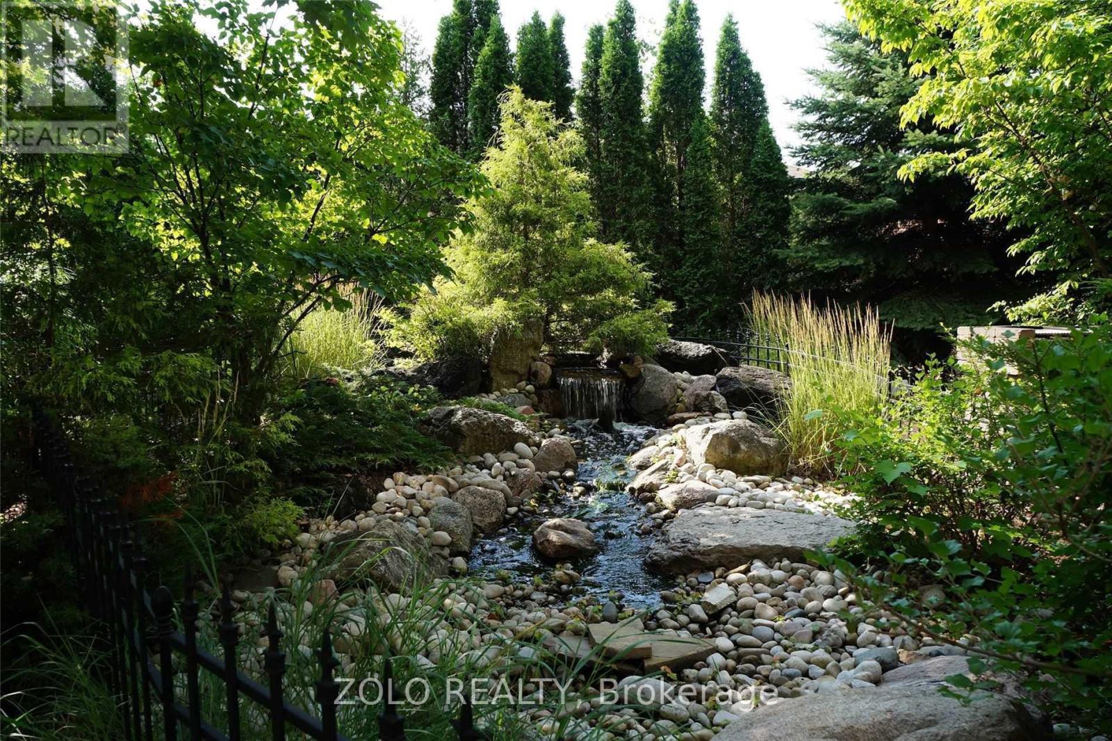 1001 - 300 Webb Drive, Mississauga, Ontario  L5B 3W3 - Photo 32 - W12822200