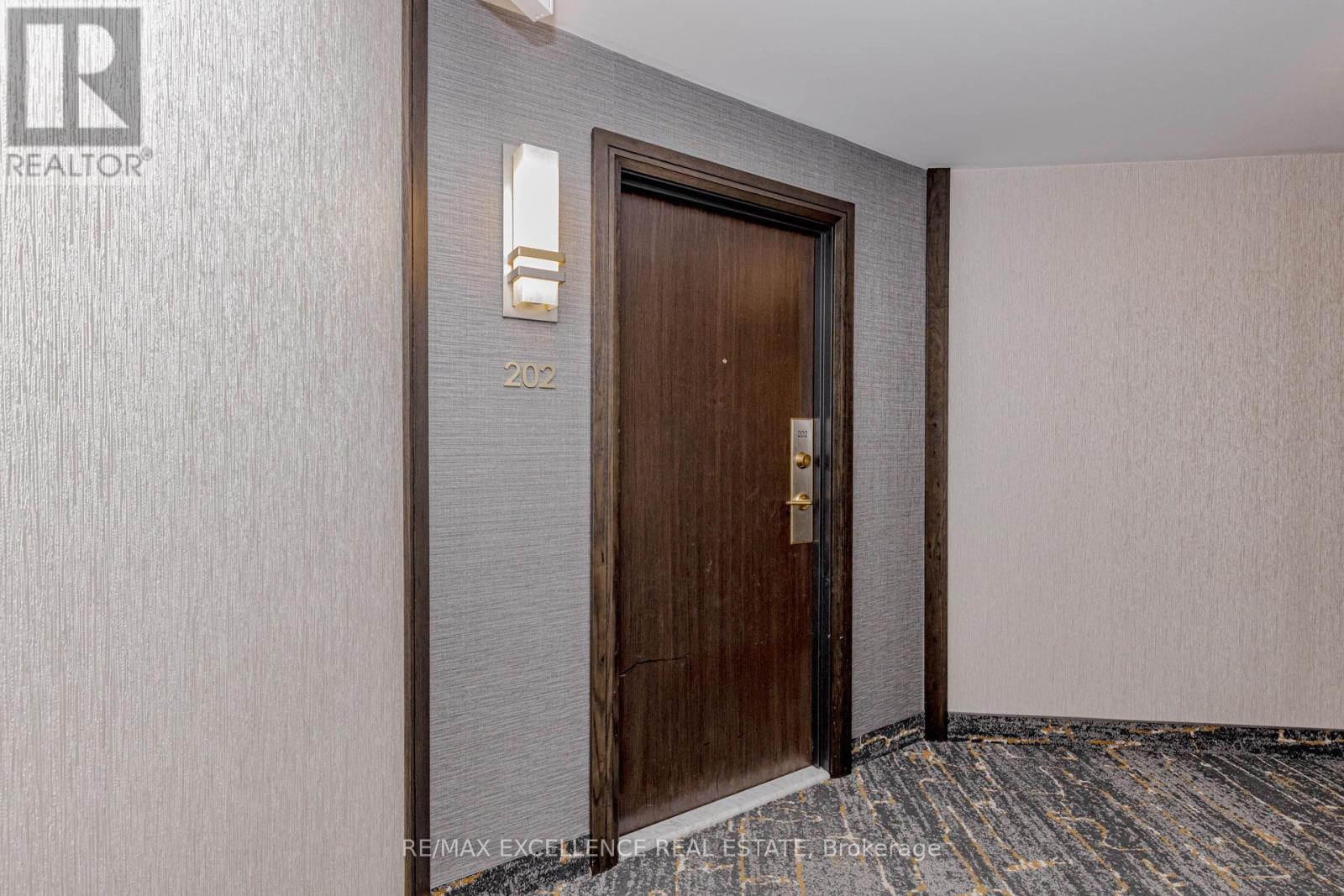 202 - 4205 Shipp Drive, Mississauga, Ontario  L4Z 2Y9 - Photo 6 - W12822204