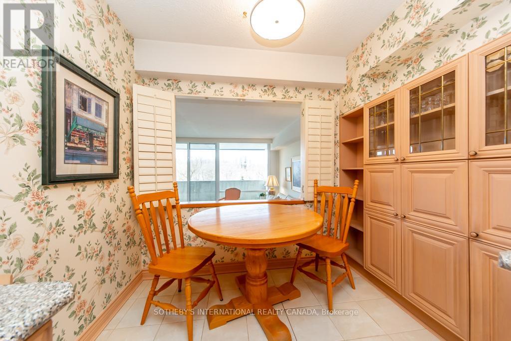 302 - 260 Scarlett Road, Toronto, Ontario  M6N 4X6 - Photo 18 - W12822208