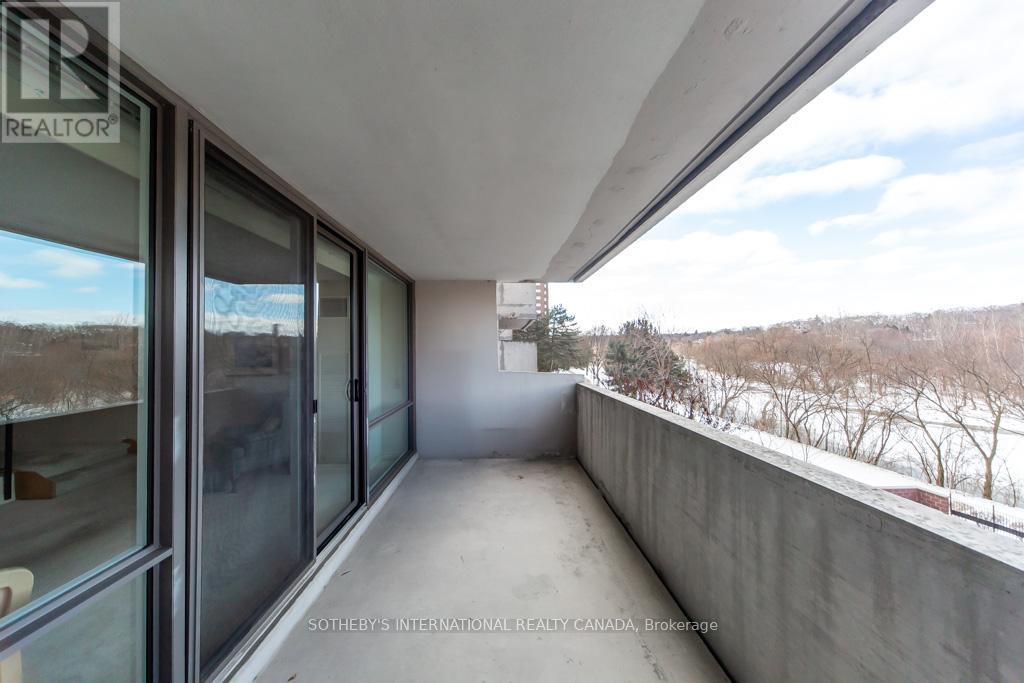 302 - 260 Scarlett Road, Toronto, Ontario  M6N 4X6 - Photo 27 - W12822208