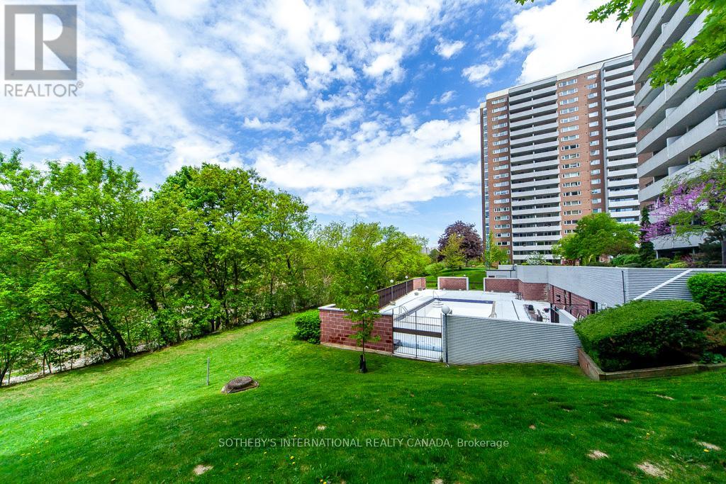 302 - 260 Scarlett Road, Toronto, Ontario  M6N 4X6 - Photo 35 - W12822208