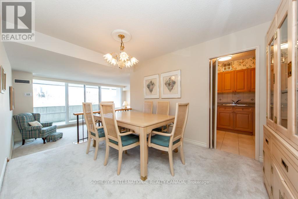 302 - 260 Scarlett Road, Toronto, Ontario  M6N 4X6 - Photo 8 - W12822208