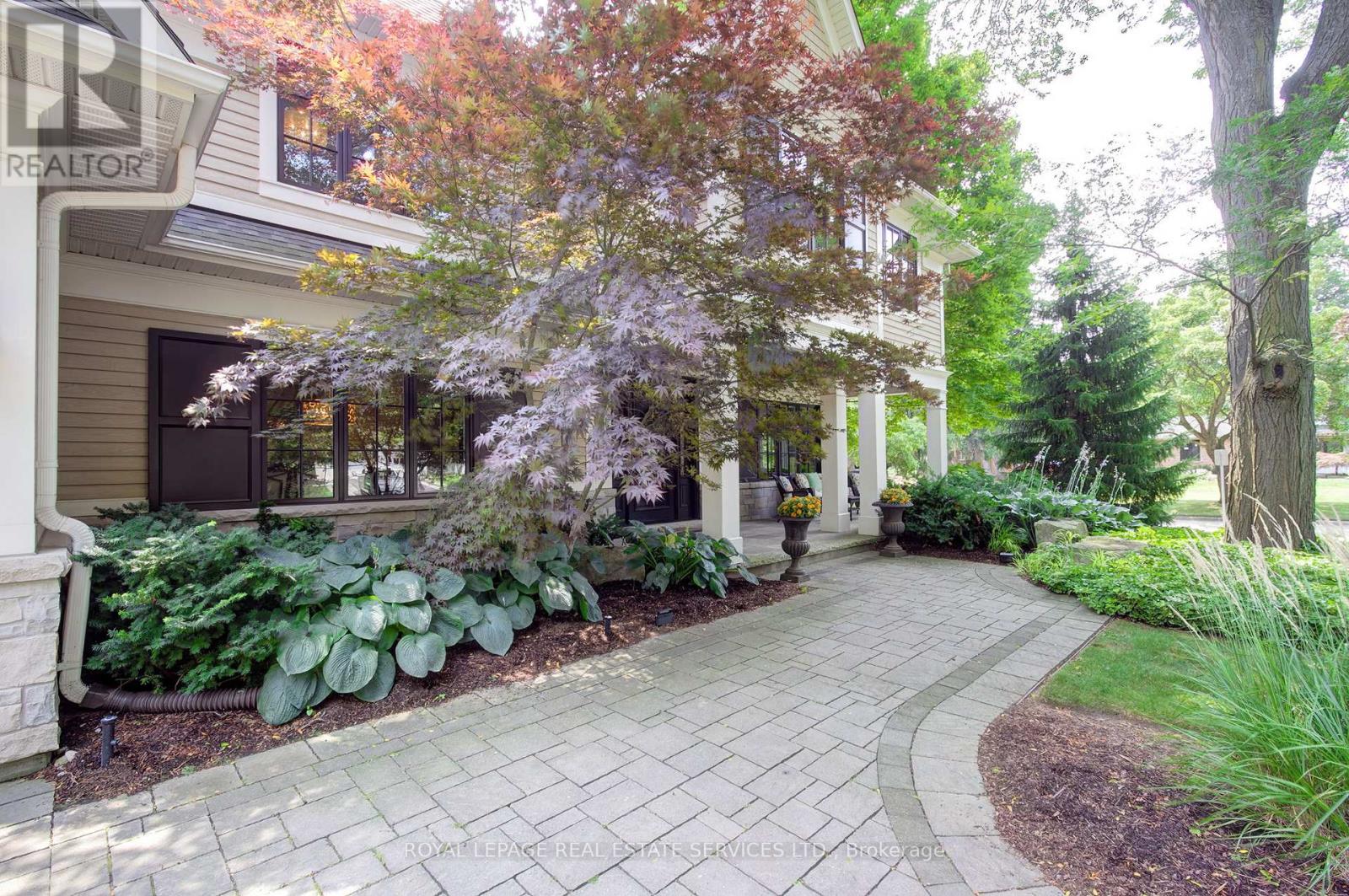 461 Copeland Court, Oakville, Ontario  L6J 4B8 - Photo 4 - W12822224