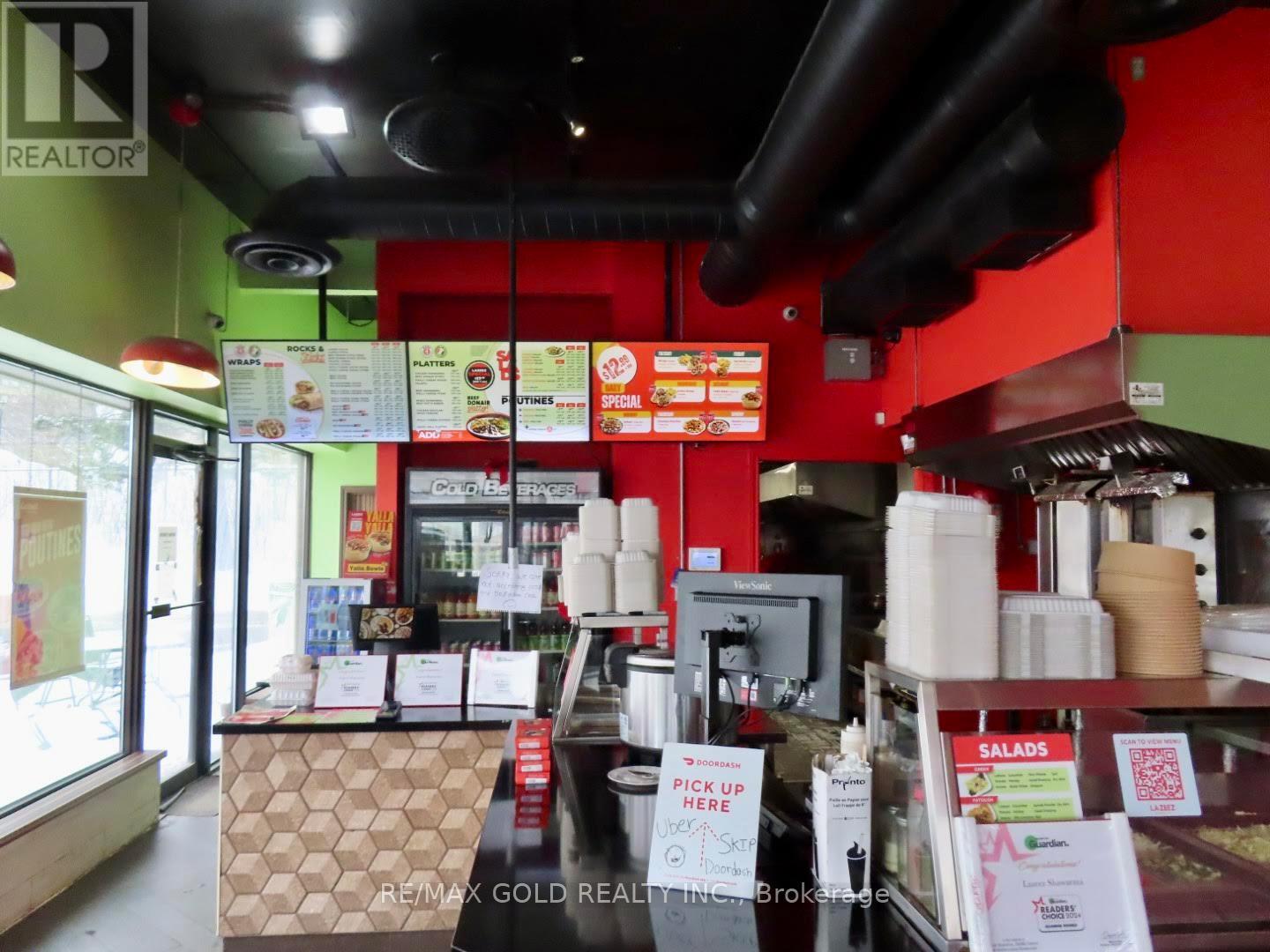 1 - 14 Lisa Street, Brampton, Ontario  L6T 5R2 - Photo 2 - W12822292