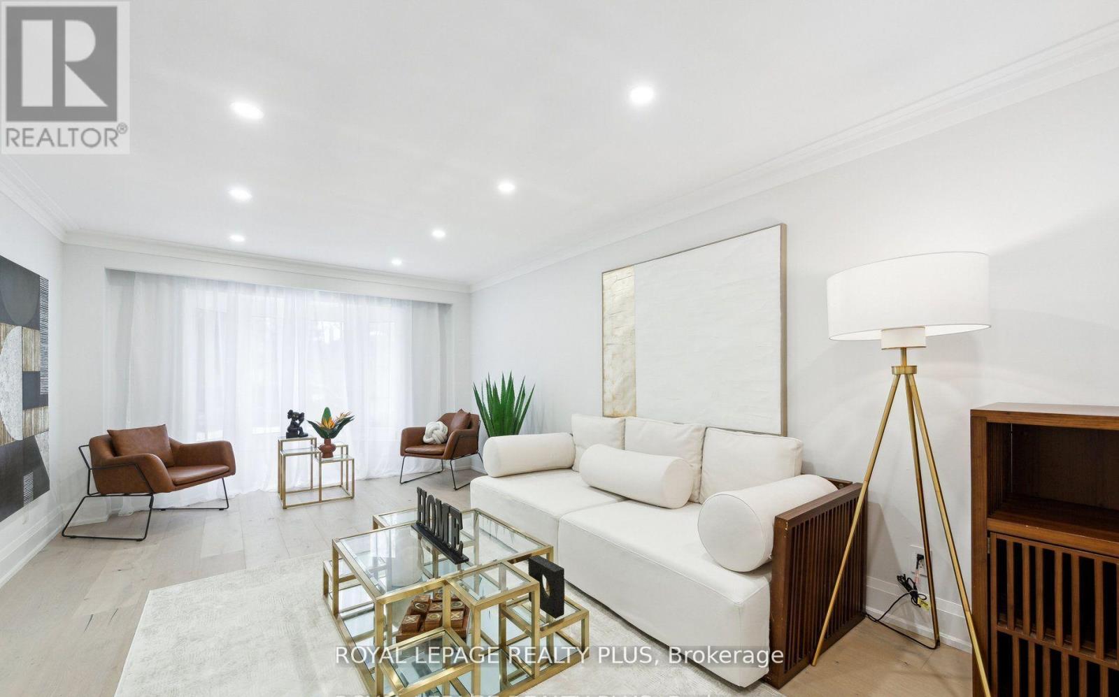 4344 Dallas Court, Mississauga, Ontario  L4W 4G7 - Photo 21 - W12822296