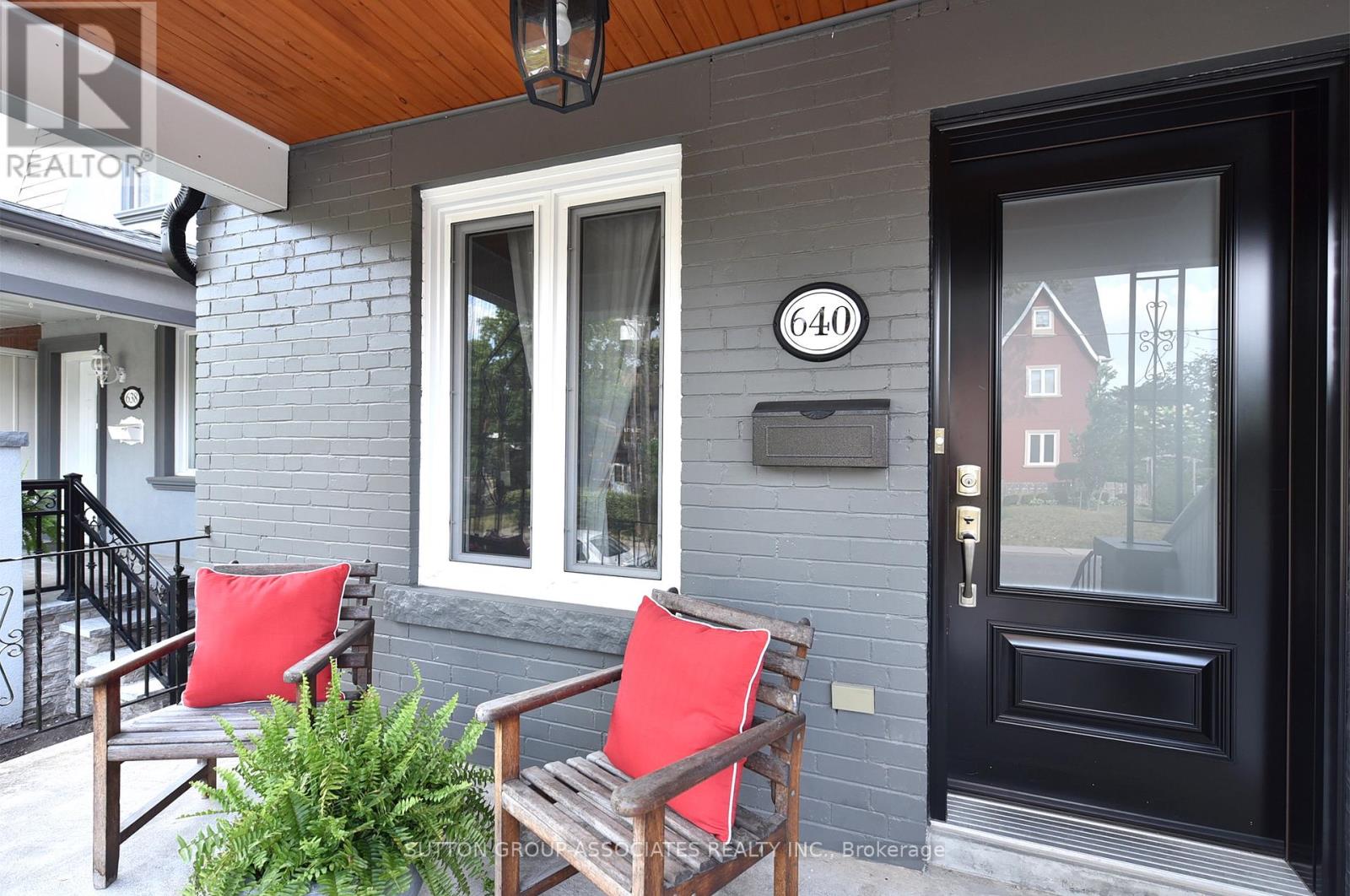 640 Beresford Avenue, Toronto, Ontario M6S 3C3 - Photo 2 - W12822302