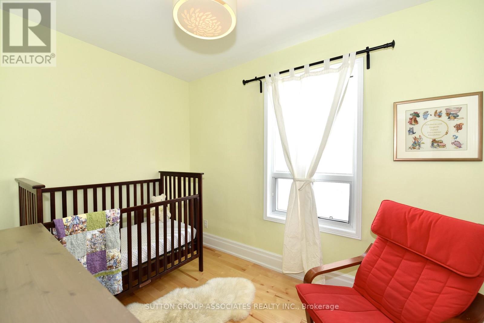 640 Beresford Avenue, Toronto, Ontario M6S 3C3 - Photo 25 - W12822302