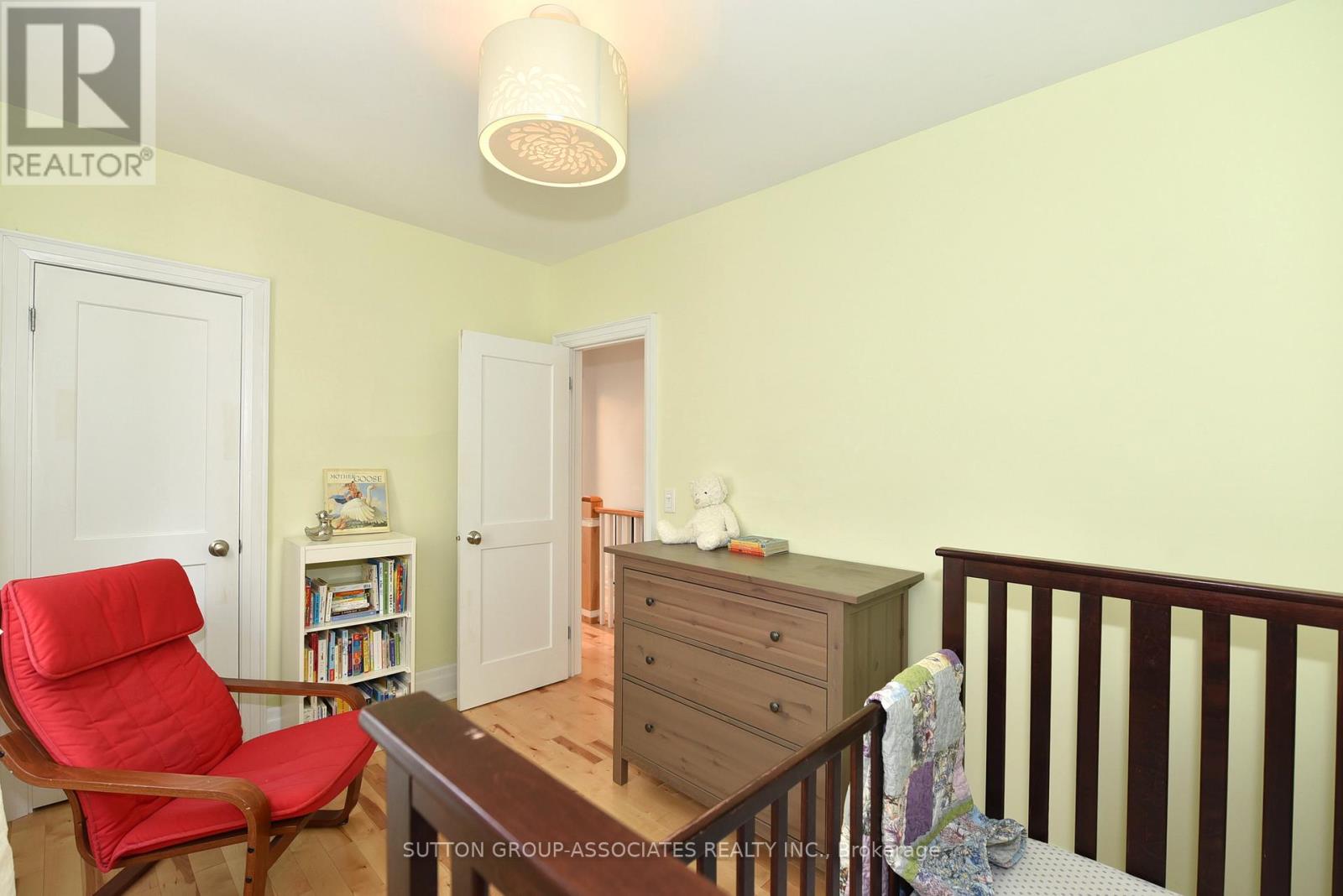 640 Beresford Avenue, Toronto, Ontario M6S 3C3 - Photo 26 - W12822302