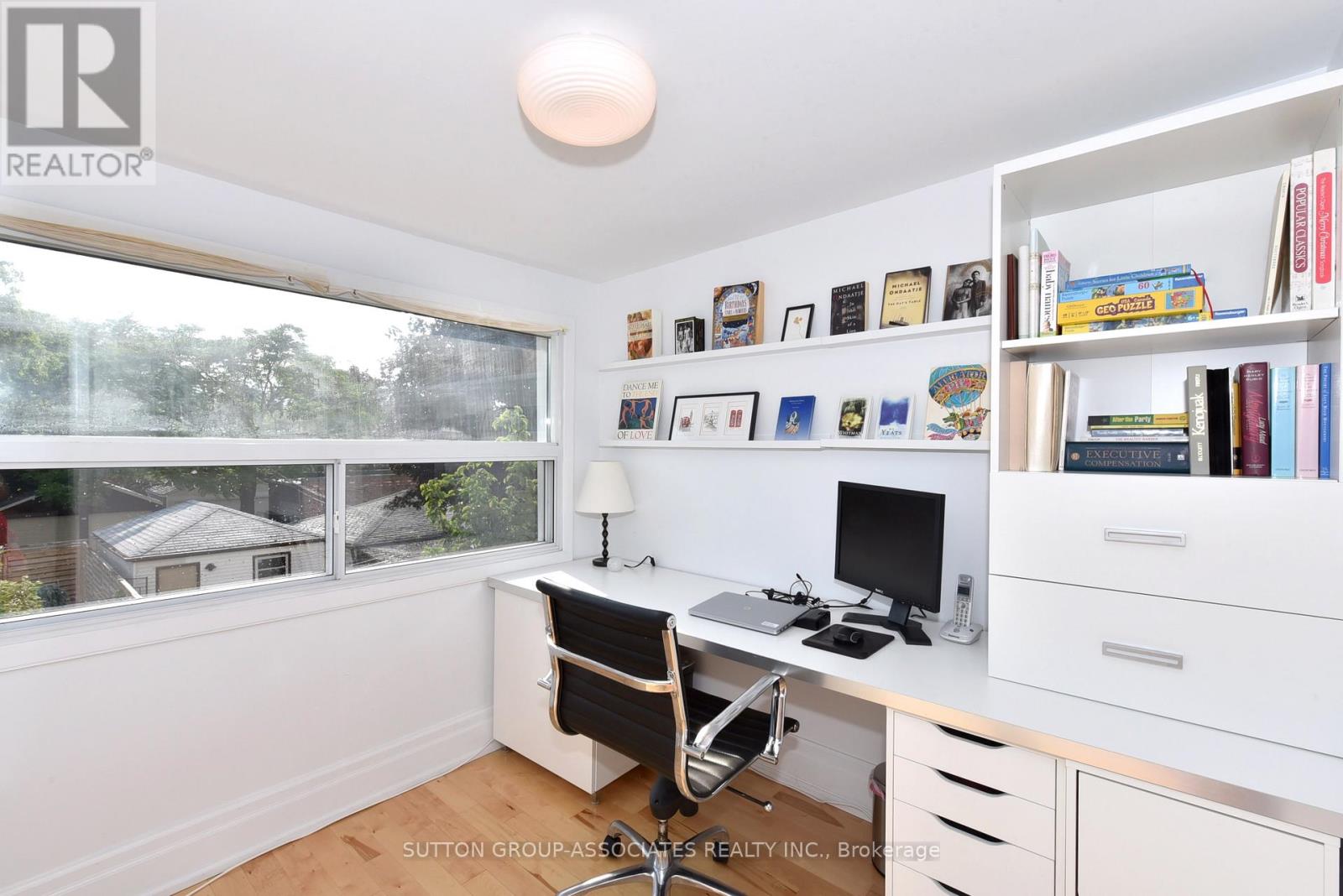 640 Beresford Avenue, Toronto, Ontario M6S 3C3 - Photo 29 - W12822302