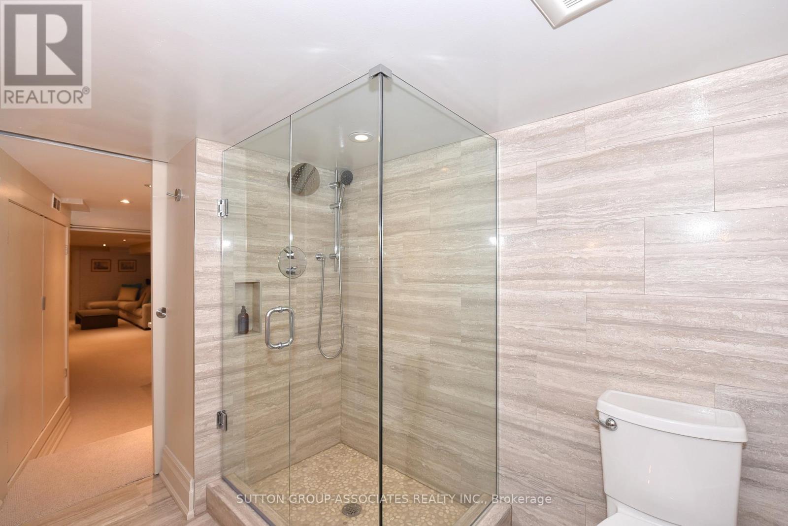 640 Beresford Avenue, Toronto, Ontario M6S 3C3 - Photo 43 - W12822302